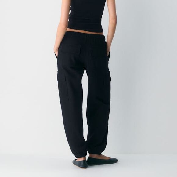 Aritzia TNA Black Cozy Fleece Sweatfleece Mega Cargo Jogger Thick Sweatpants XS - Picture 10 of 13